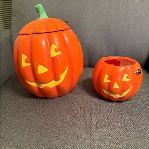 Hallmark Ceramic Halloween Jack O Lantern Set Of 2 Jars One Is Missing Lid